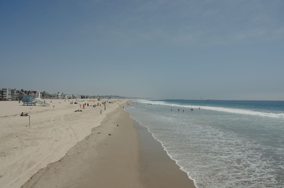Los Angeles Runners Choose Beachfront Strand and Griffith Park Trails